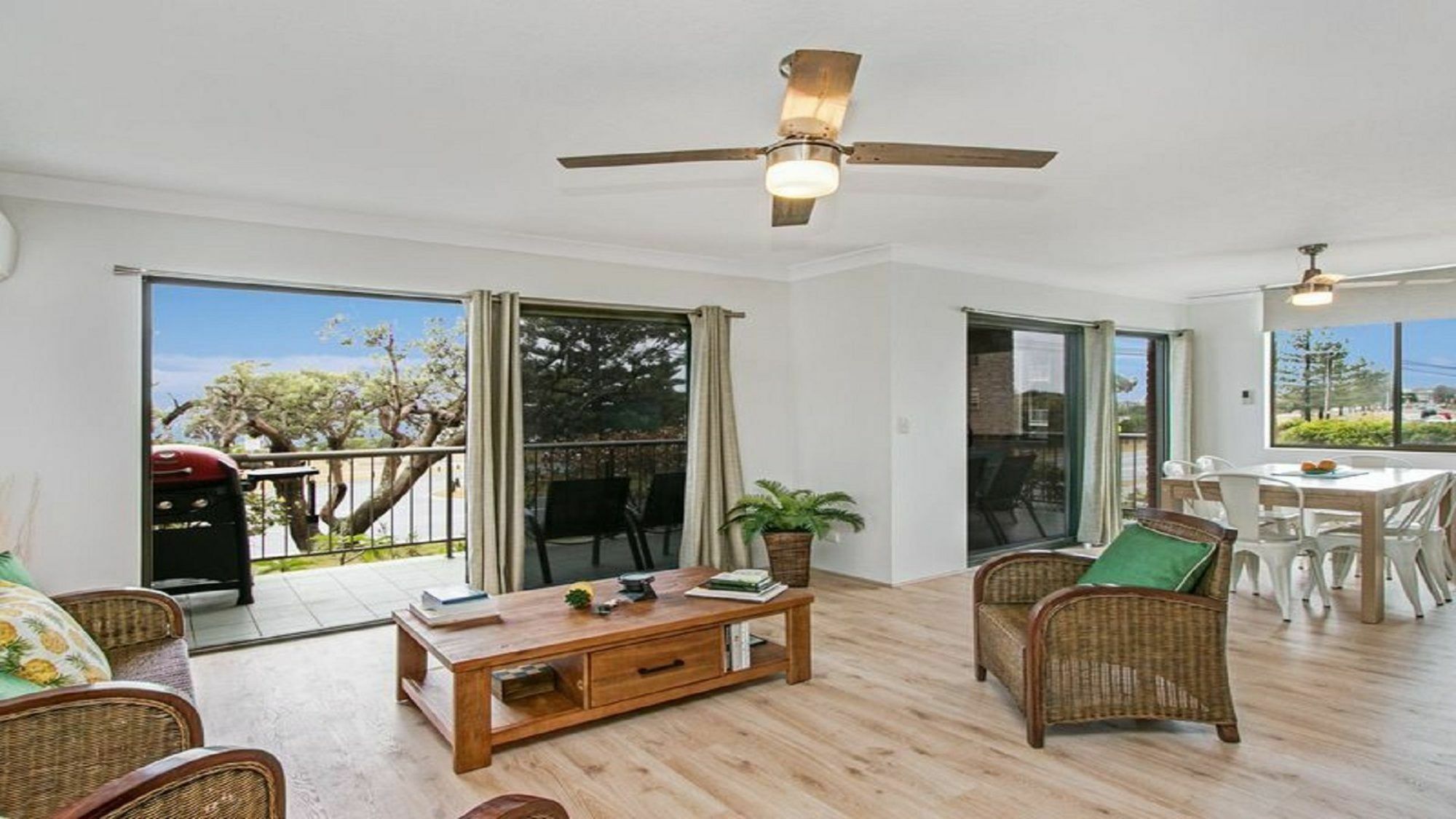 Tradewinds Apartments By Kingscliff Accommodation Exteriör bild
